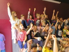 Mitspracherecht und Übernahme von Verantwortung durch Kinder in der Grundschule an der Krenmoosstraße Mitspracherecht und Übernahme von Verantwortung durch Kinder in der Grundschule an der Krenmoosstraße