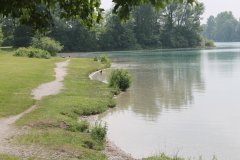 Hunde am Karlsfelder See von Oktober bis März – Es gilt eine Leinenpflicht Hunde am Karlsfelder See von Oktober bis März – Es gilt eine Leinenpflicht